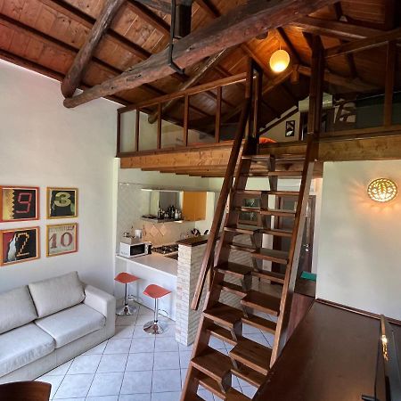 La Casa Gialla Cagliari Buitenkant foto