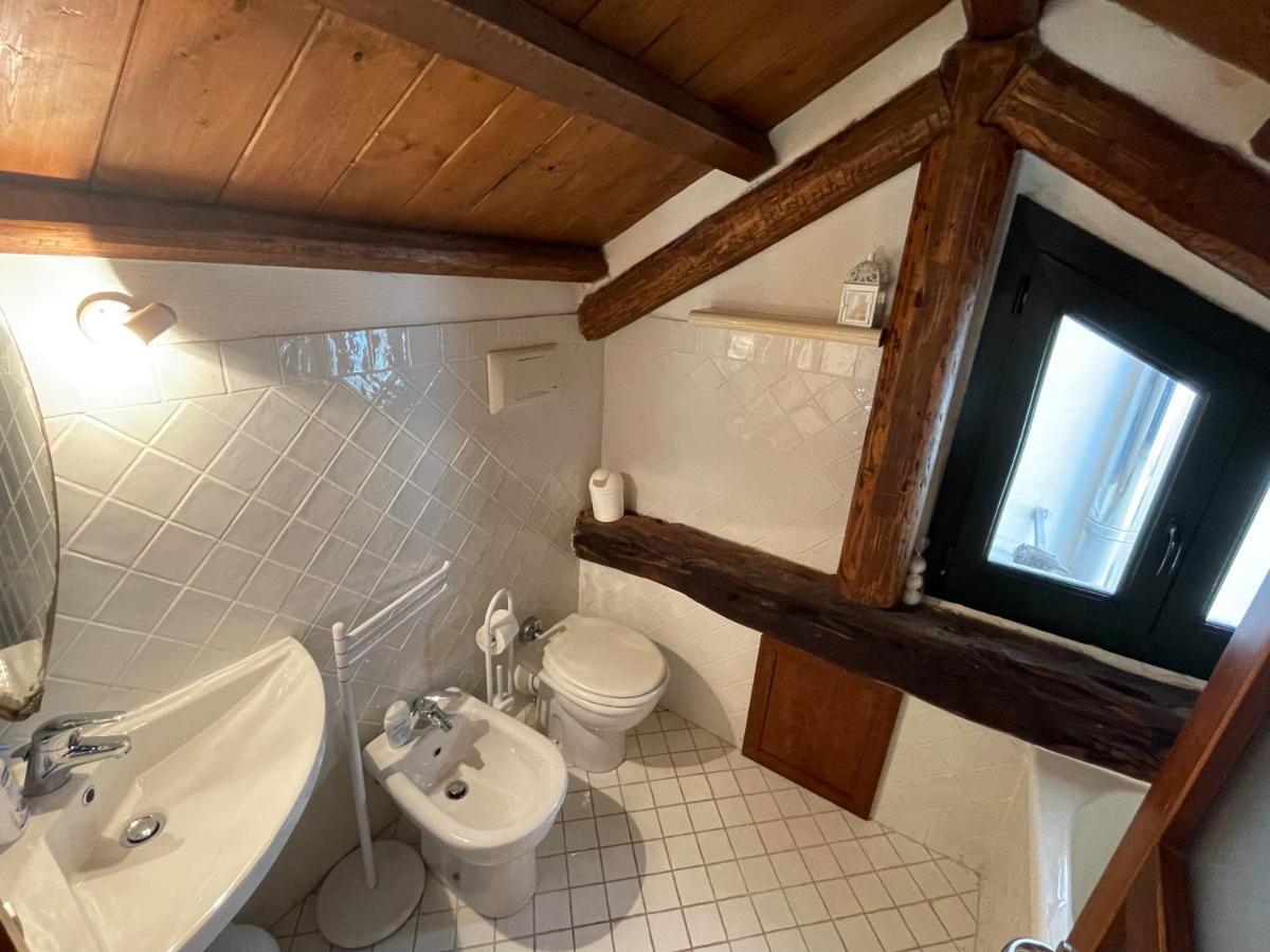 La Casa Gialla Cagliari Buitenkant foto