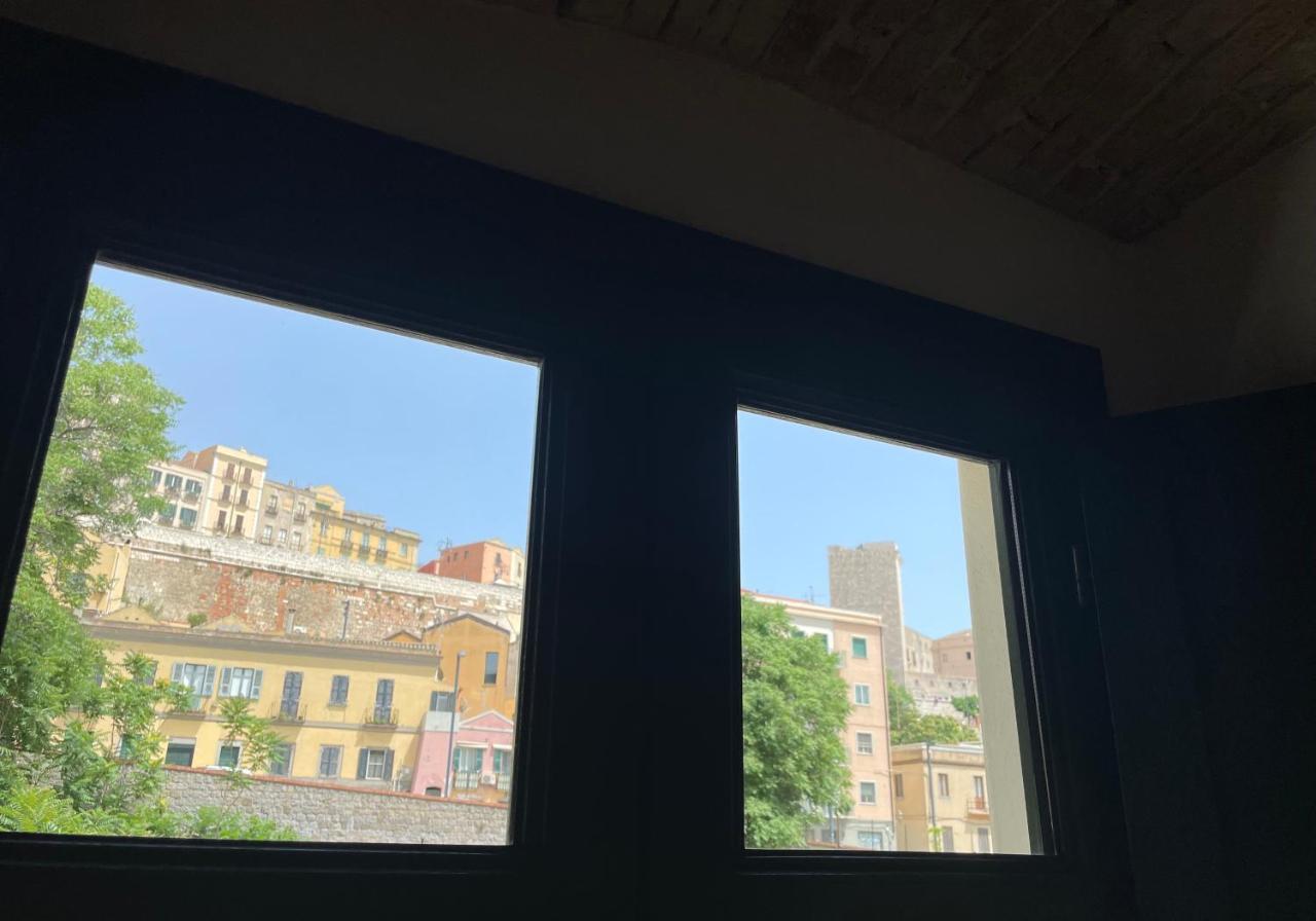 La Casa Gialla Cagliari Buitenkant foto